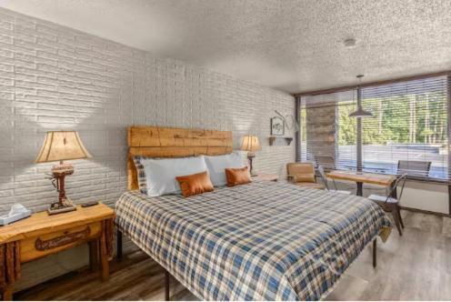 Stonegate Lodge King Bed Wifi Roku Tv Salt Water Pool Room #203 Eureka Springs Bagian luar foto